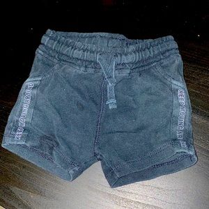 Zara boy shorts size 3-6 months